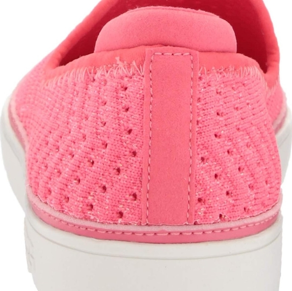 UGG Unisex-Child K Caplan Slip-on Sneaker Size 1 - Picture 2 of 8